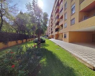 Exterior view of Flat for sale in  Sevilla Capital  with Air Conditioner, Private garden and Terrace