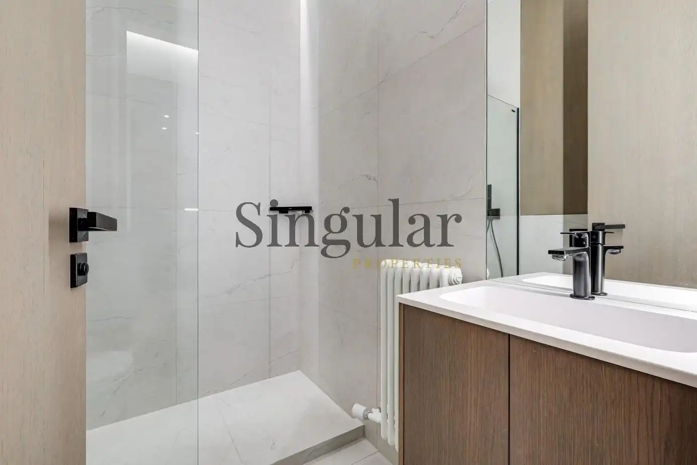 Baño de Piso en venta en Barcelona con Aire acondicionado, Calefacción y Parquet