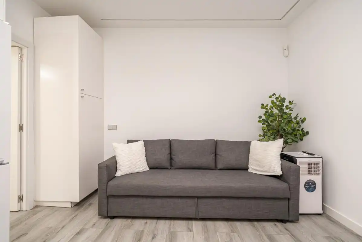 Sala d'estar de Planta baixa en venda en Madrid amb Aire condicionat, Calefacció i Moblat