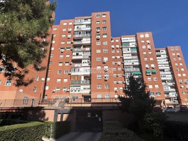 Piso con ascensor en venta en El Soto - Azorín