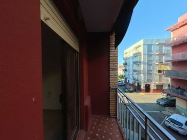 Appartamento con balcone in vendita a CL. PALAU