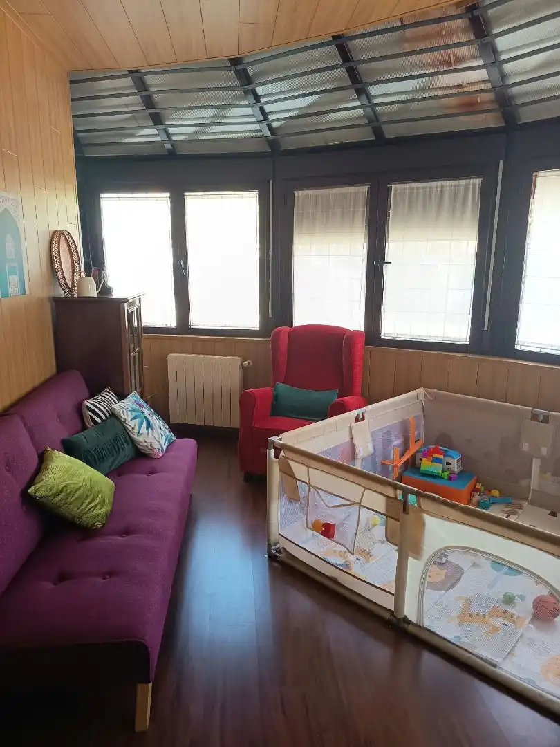 Sala de estar de Piso en venta en Ciudad Real con Jardín privado, Parquet y Piscina