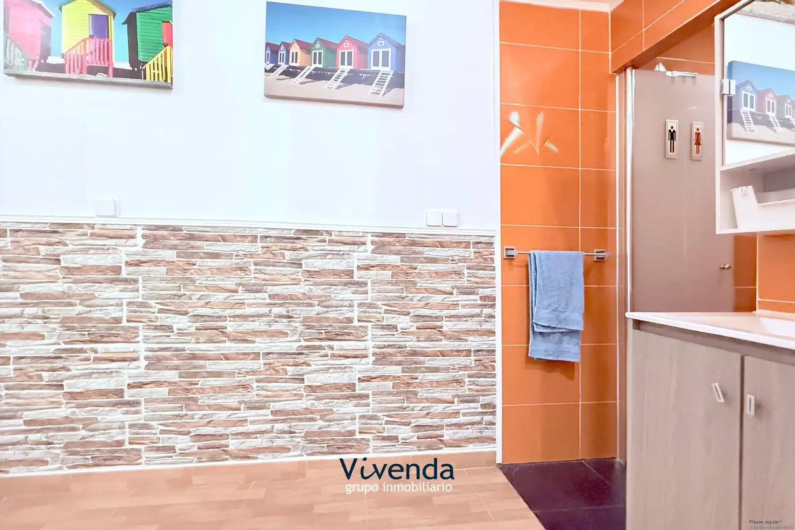 Bathroom of Flat for sale in Madrid  with Air Conditioner and Heating