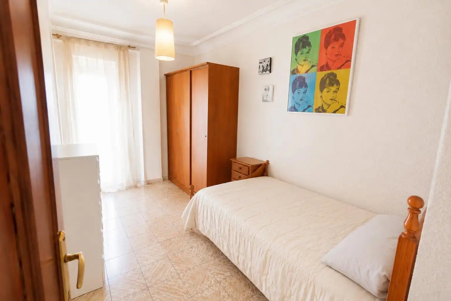 Habitación de Piso en venta en Zaragoza con Calefacción, Terraza y Amueblado