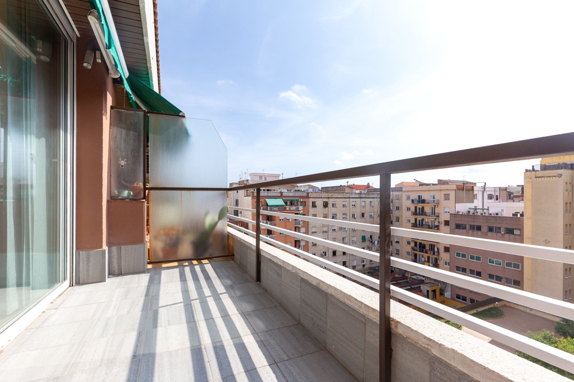 Terrace of Attic to rent in  Barcelona Capital  with Air Conditioner, Heating and Storage room