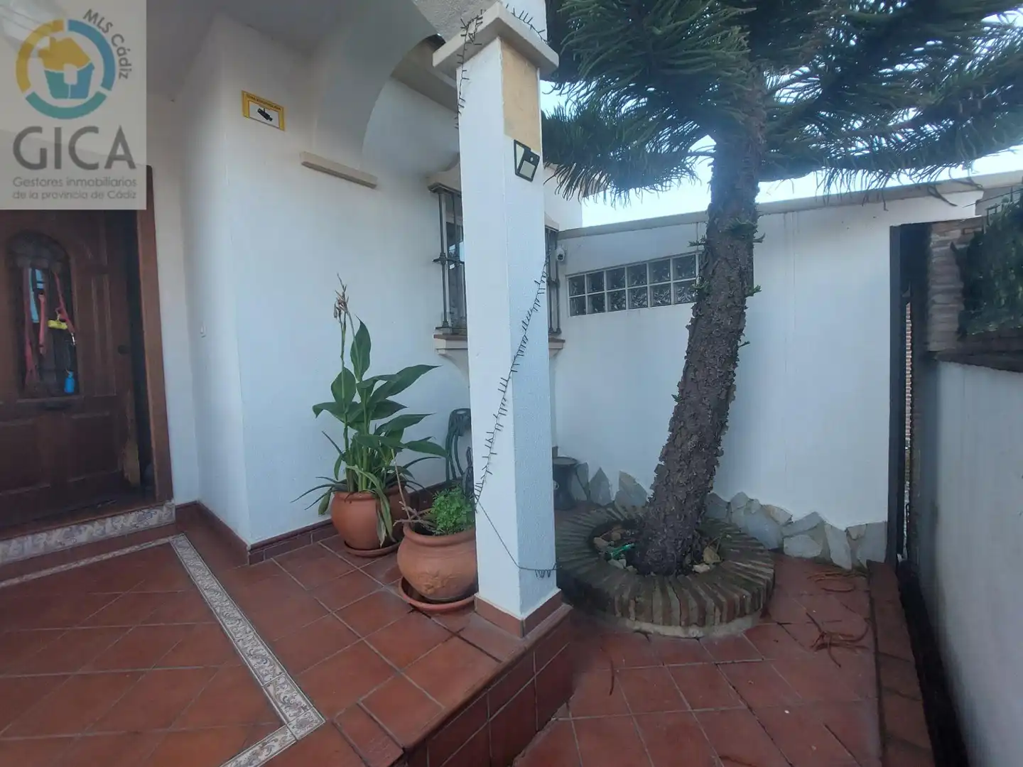 Jardí de Casa o xalet en venda en Algeciras amb Jardí privat i Traster