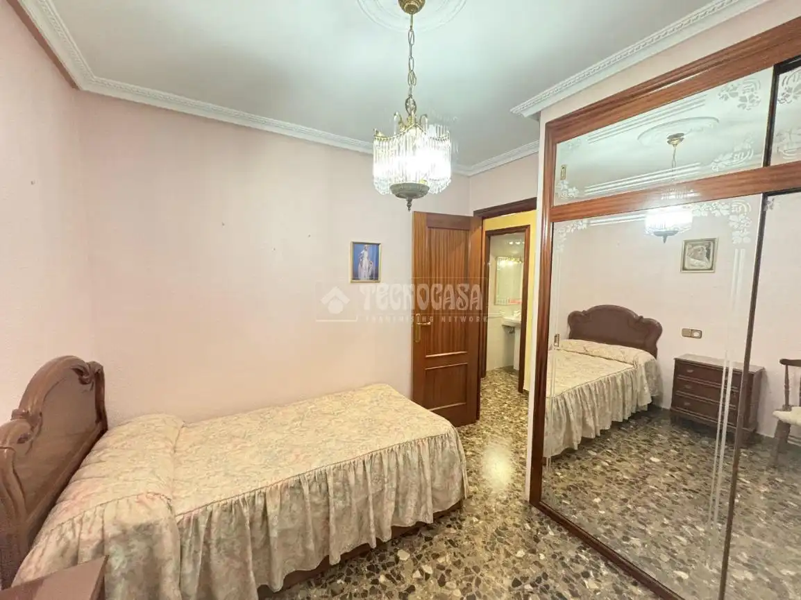 Appartamento con terrazza in vendita a Andújar