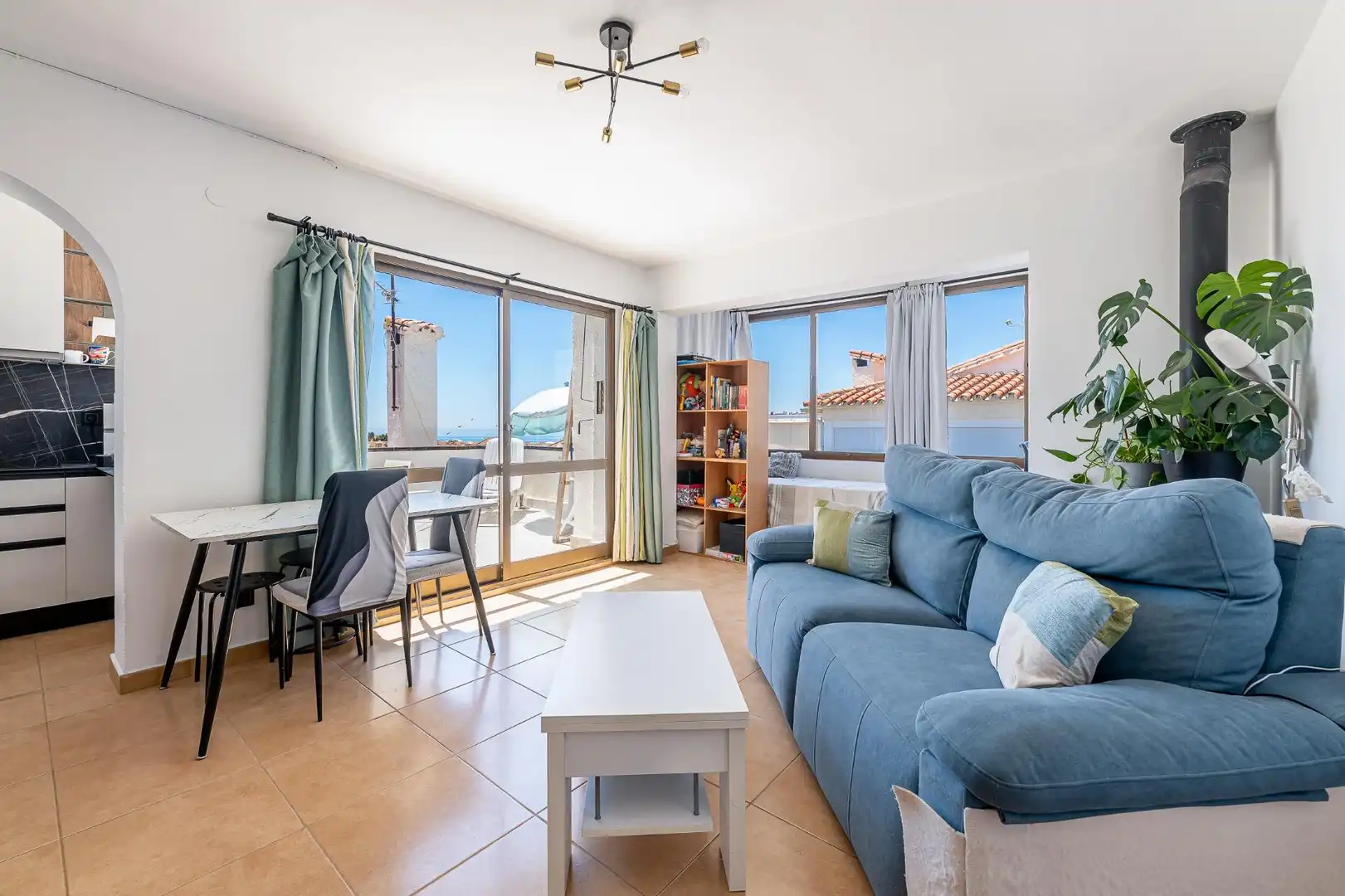 Living room of Apartments for sale in Fuengirola  with Air Conditioner, Private garden and Terrace
