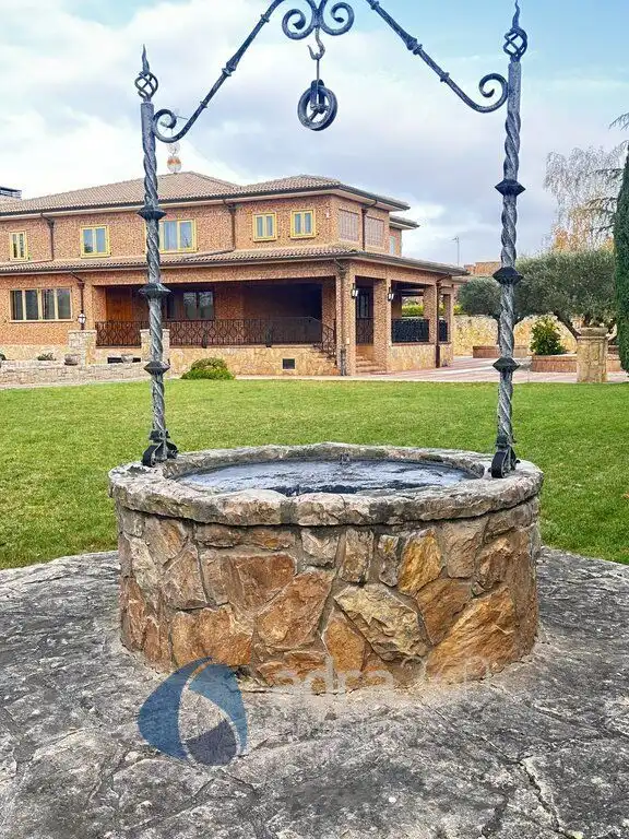 Garden of Houses for sale in Lardero  with Air Conditioner, Heating and Private garden