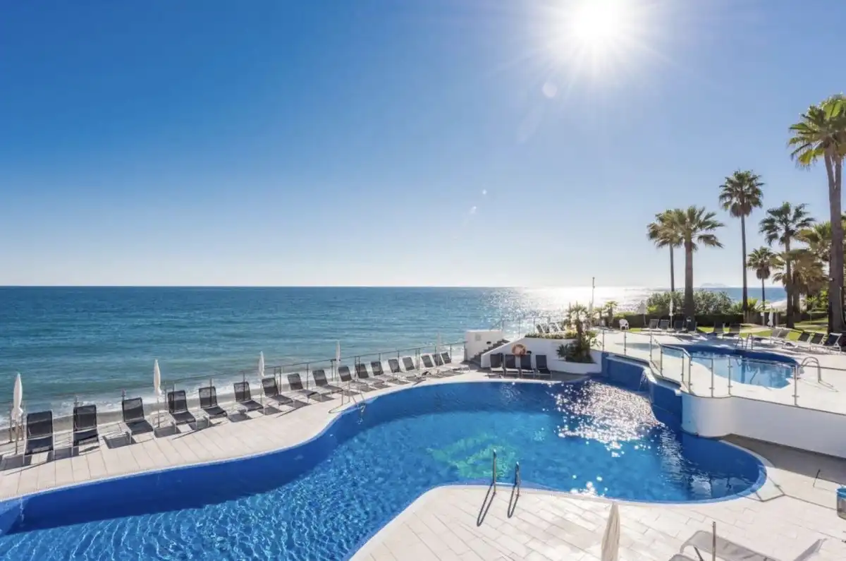 Ático con ascensor en venta en Estepona Pueblo