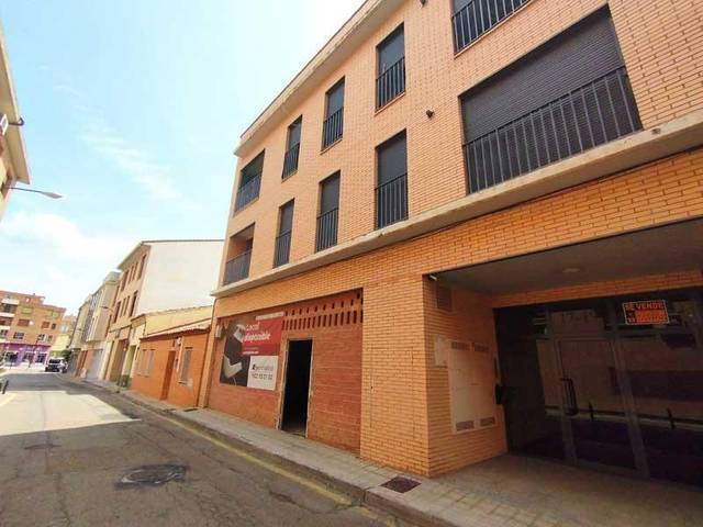 Local comercial en Venta en Calle LIMITE en Casetas - Villarrapa