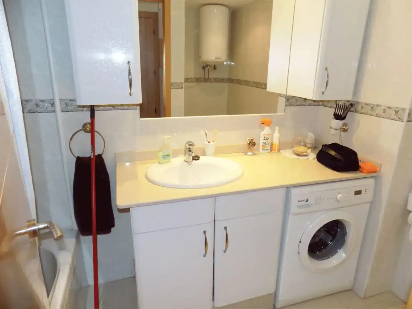 Badezimmer von Wohnung zur Miete in Vila-seca mit Klimaanlage, Parkett und Schwimmbad