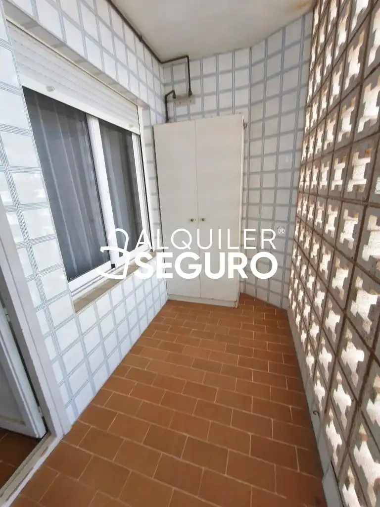 Habitación de Ático de alquiler en El Campello con Terraza y Amueblado