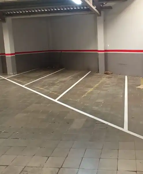 Parkplatz von Garage zur Miete in Manresa