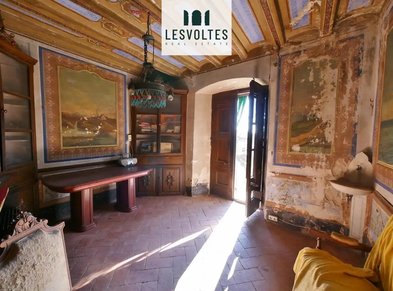 Sala d'estar de Finca rústica en venda en Rupià amb Jardí privat i Terrassa