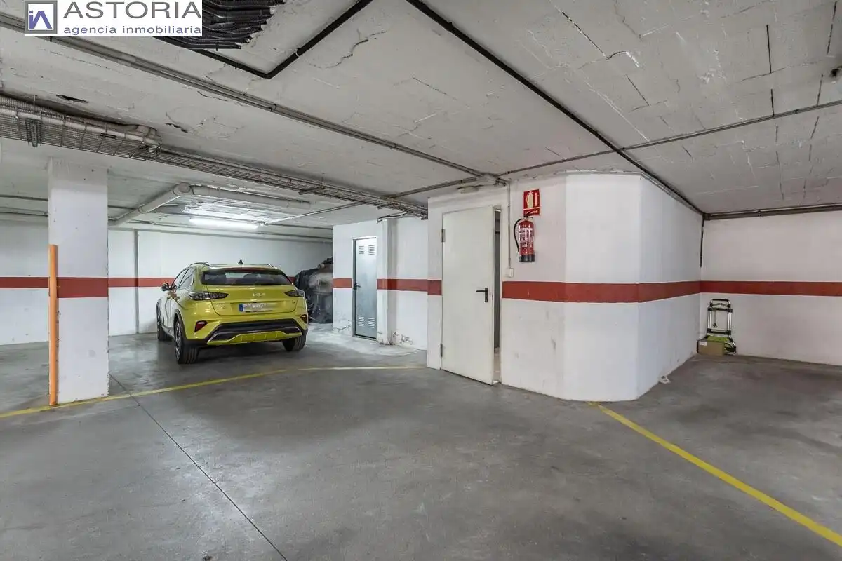 Parkplatz von Wohnung zum Verkauf in Monachil mit Klimaanlage, Heizung und Terrasse