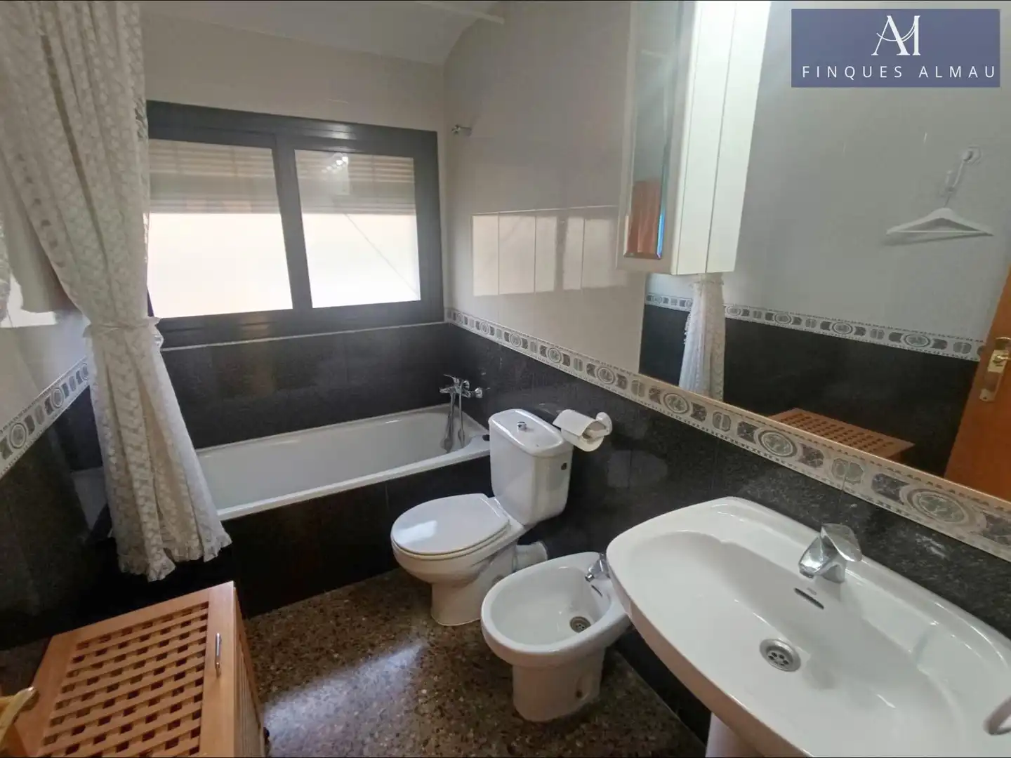 Bany de Casa o xalet en venda en Sant Pere de Ribes amb Calefacció, Jardí privat i Terrassa