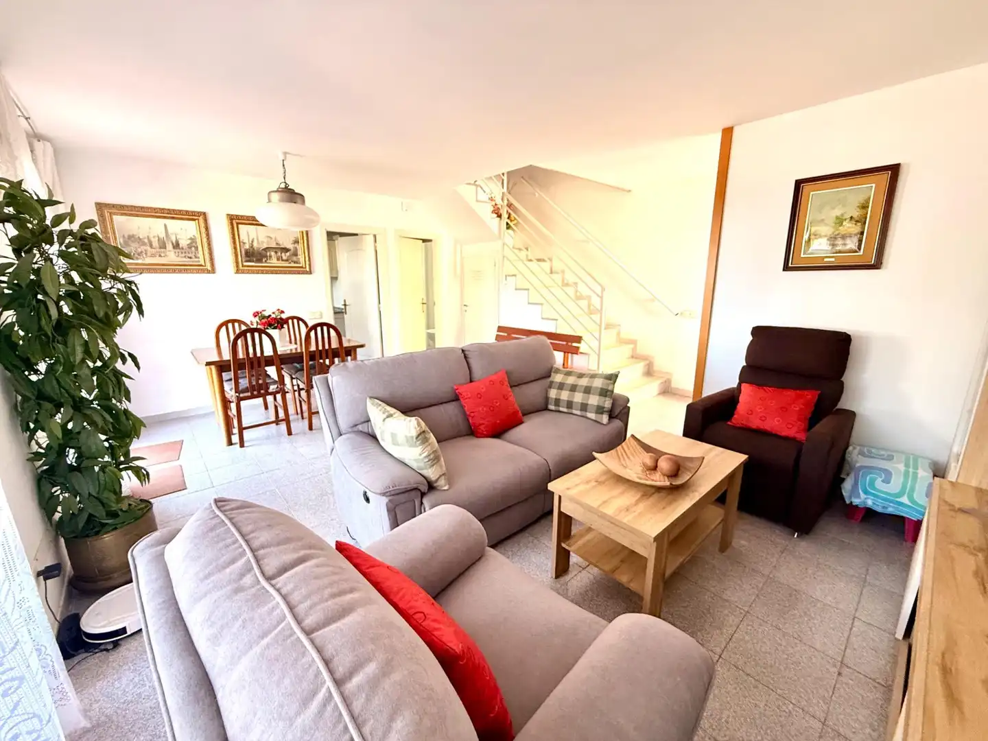Sala de estar de Casa adosada en venta en Prat de Vilanova