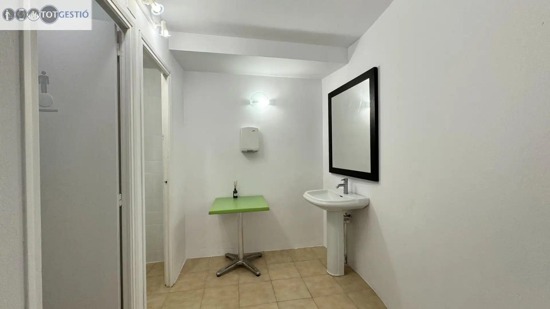 Local comercial en venta en Passeig Passeig MARITIM, imagen 16