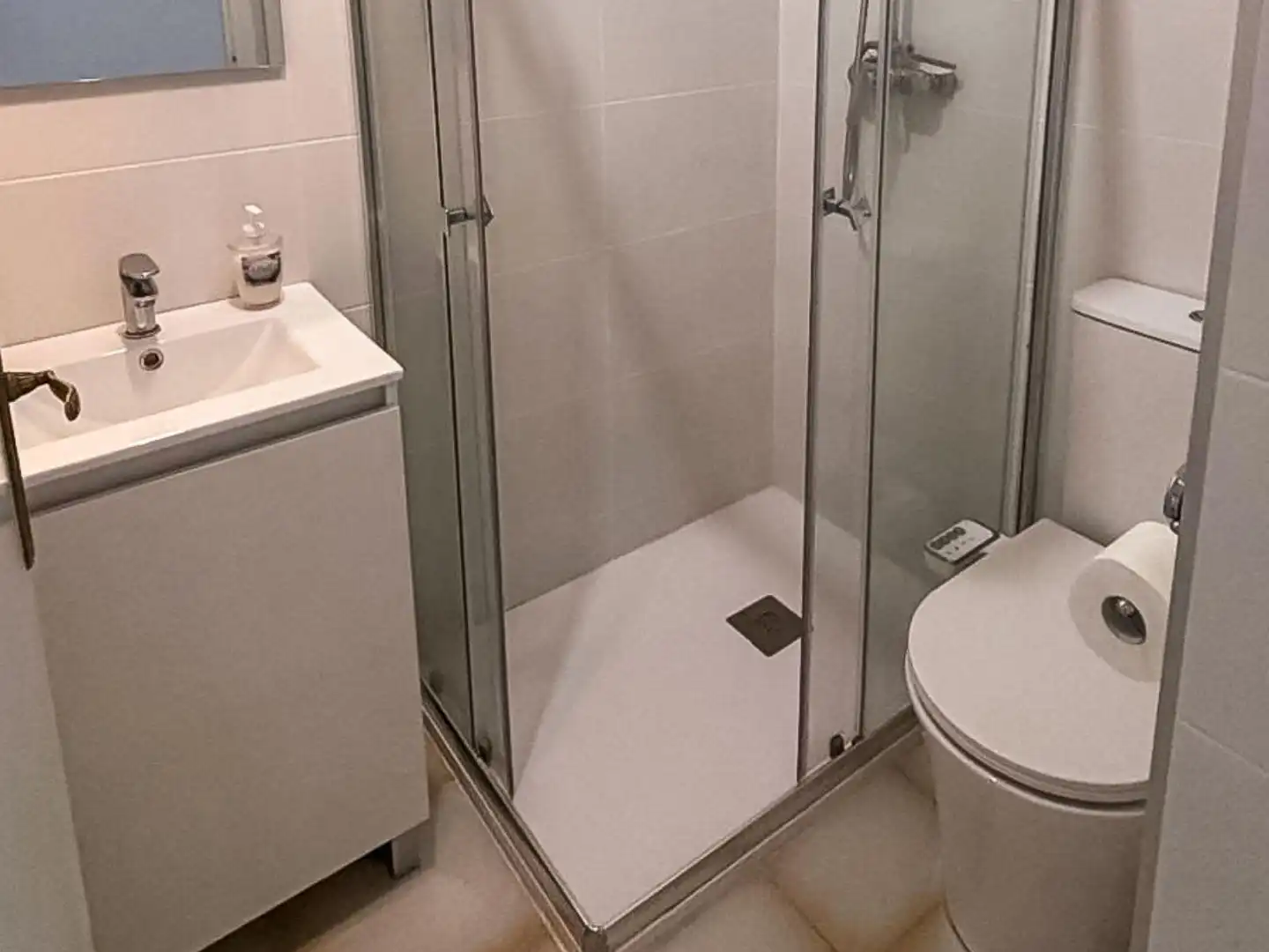 Bathroom of Houses for sale in Busot  with Air Conditioner, Private garden and Swimming Pool