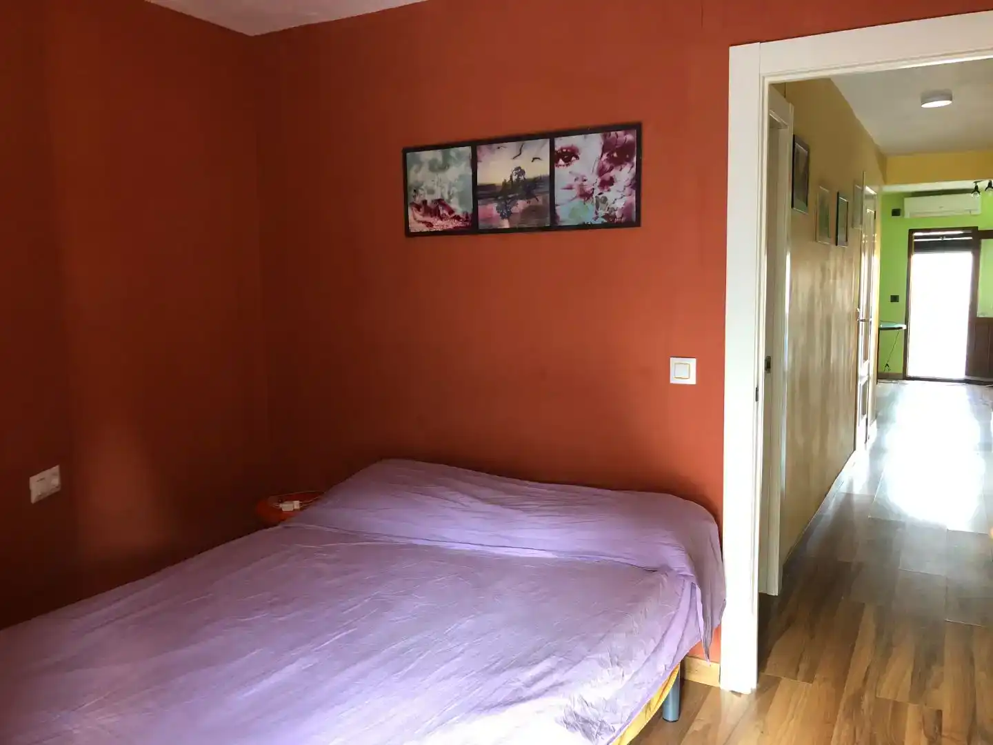 Dormitori de Apartament de lloguer en Hervás amb Aire condicionat, Parquet i Moblat