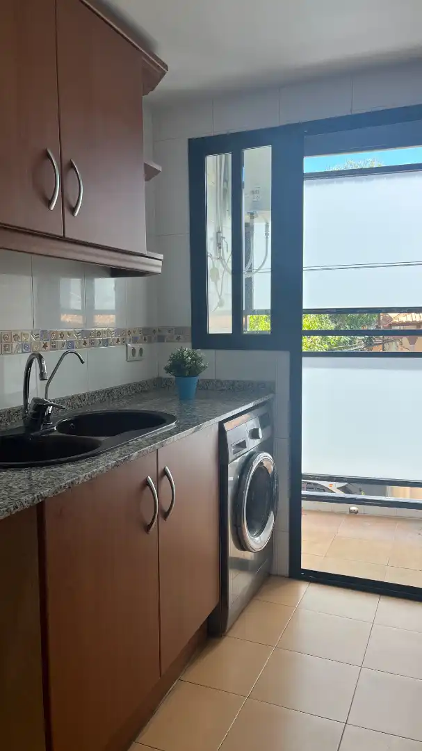 Kitchen of Flat for sale in Benetússer  with Air Conditioner, Heating and Oven