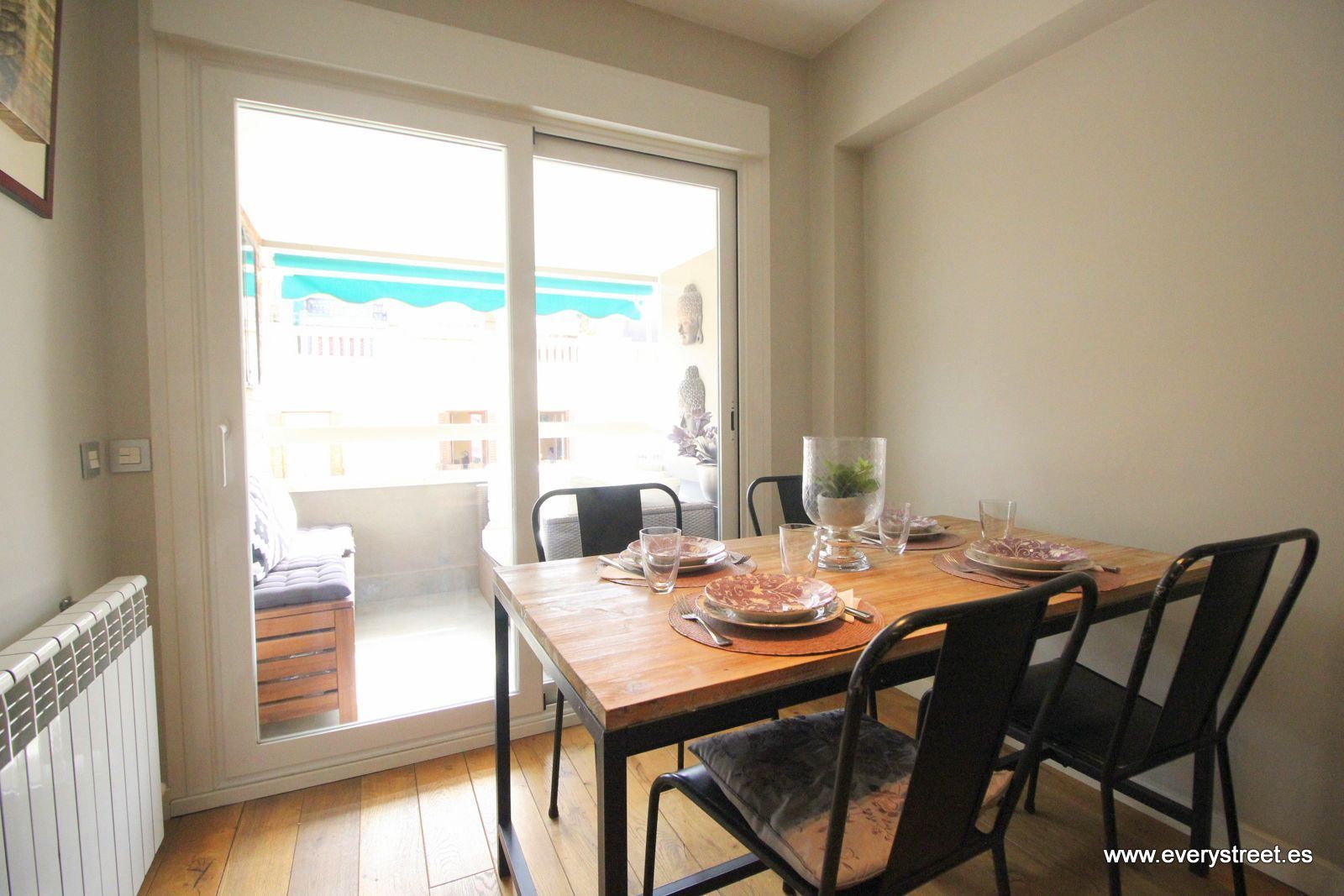 Dining room of Flat to rent in  Madrid Capital  with Air Conditioner, Heating and Terrace