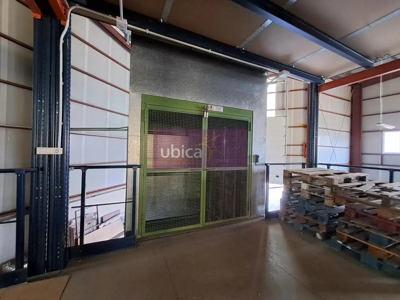 Nau industrial en venda en Arbo
