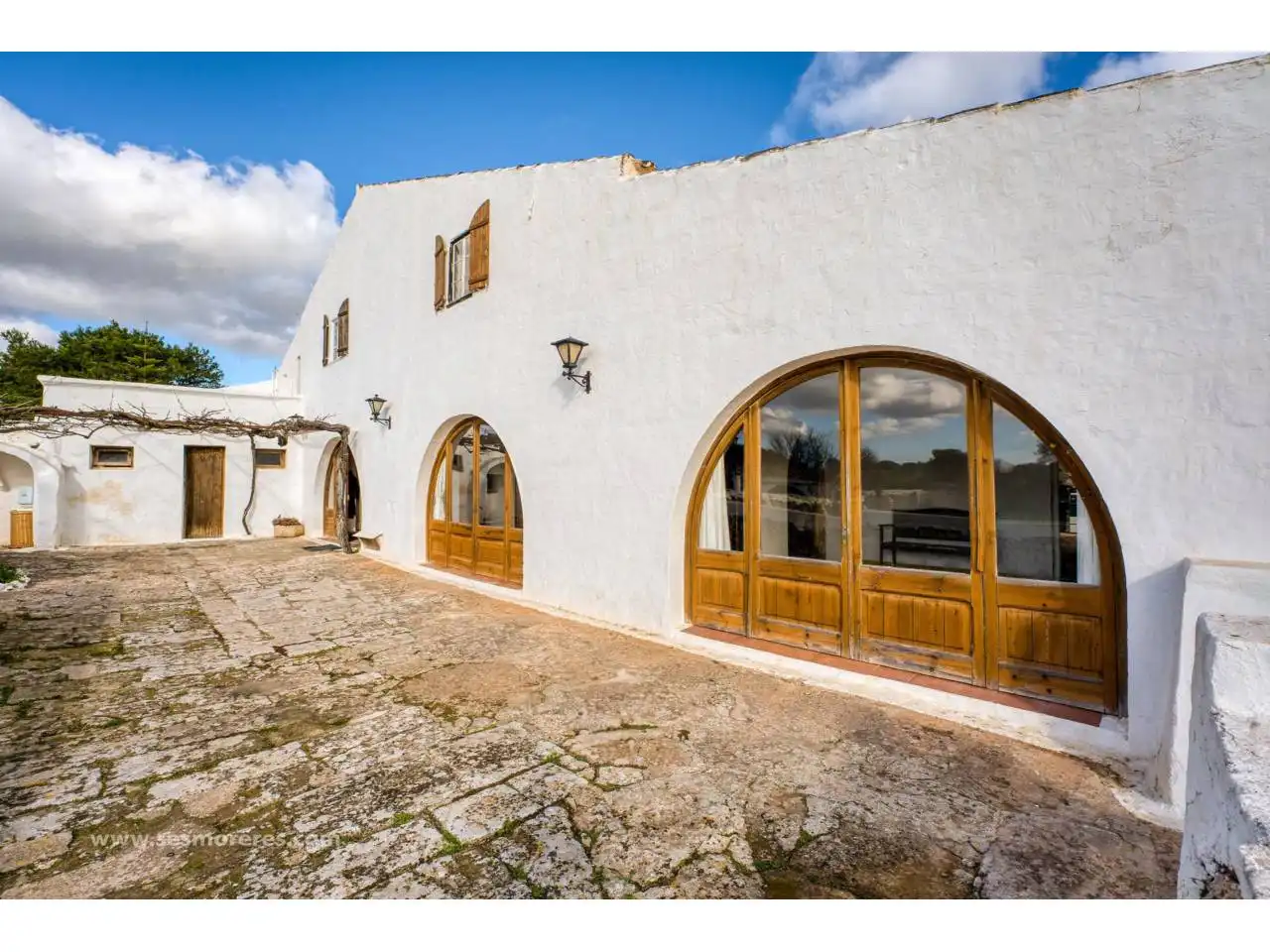 Vista exterior de Finca rústica en venda en Maó - Mahón amb Jardí privat
