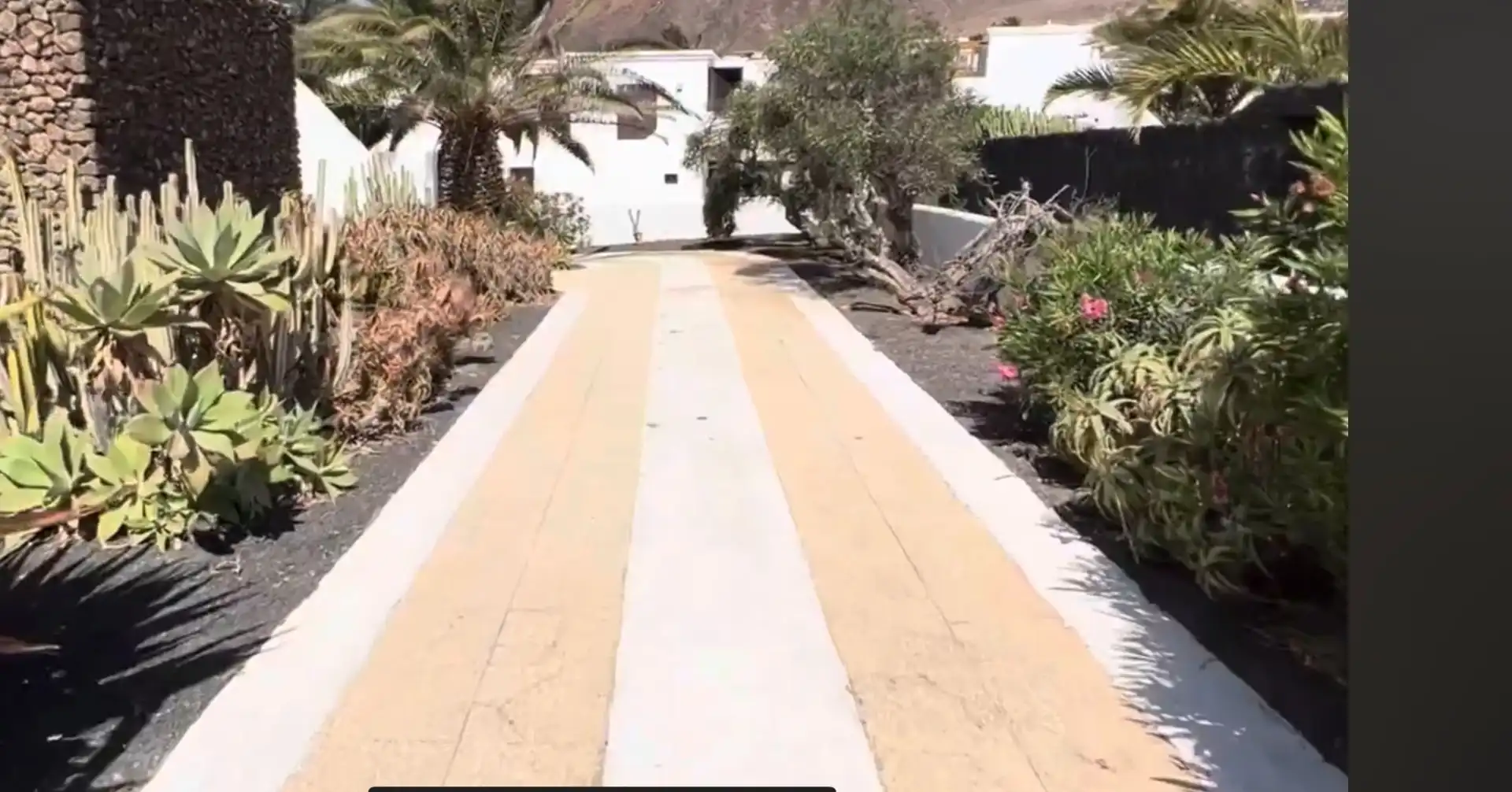 Vista exterior de Casa o chalet en venta en Yaiza con Amueblado