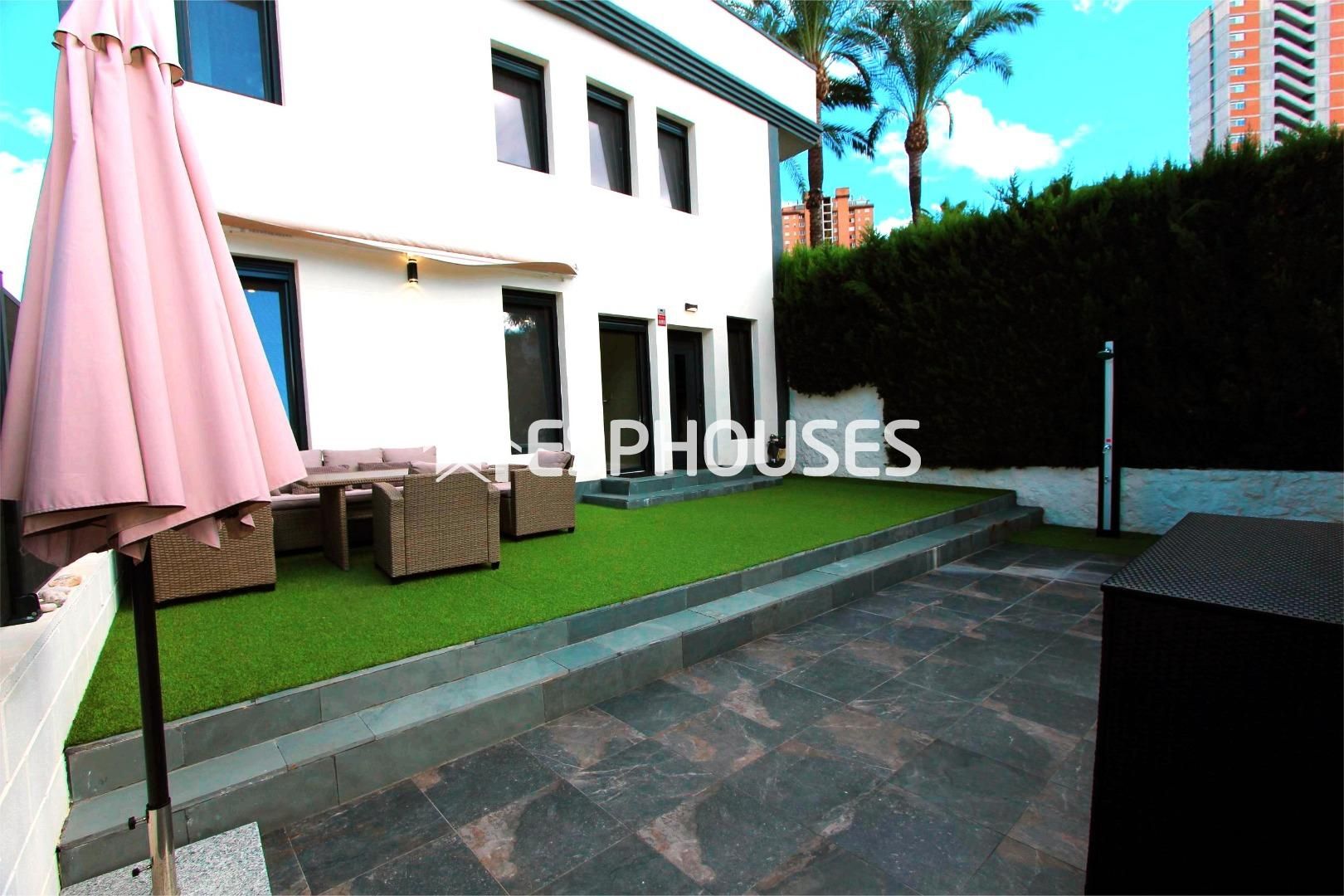 Terraza de Casa o chalet en venta en Benidorm con Aire acondicionado, Calefacción y Terraza