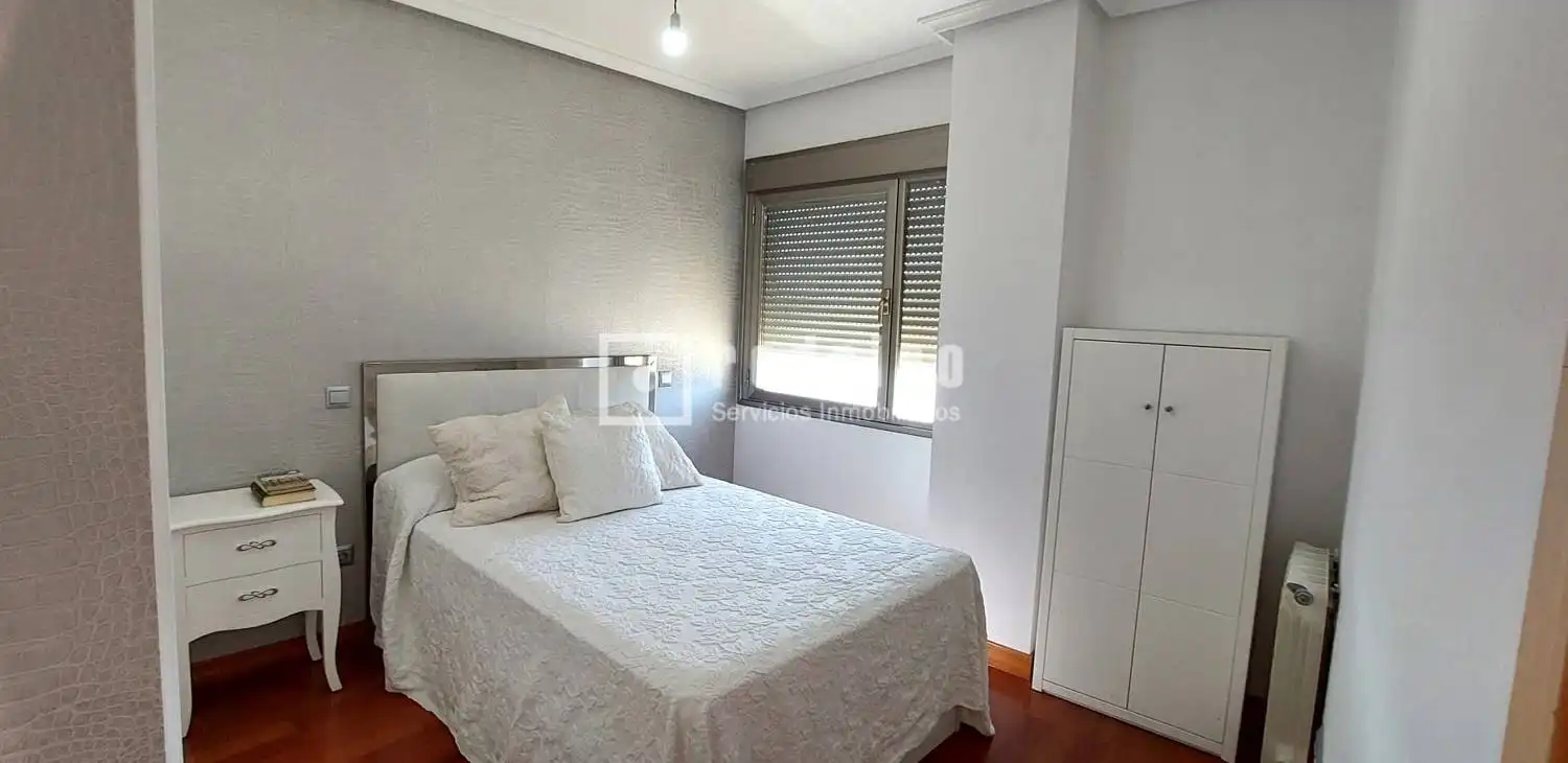 Habitación de Piso en venta en Talavera de la Reina con Aire acondicionado, Calefacción y Jardín privado