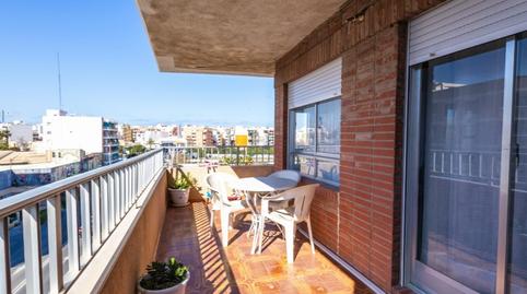 Foto 2 de Apartament en venda a Calle Doña Sinforosa, El Acequión, Torrevieja