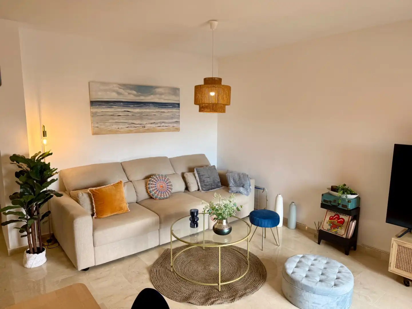 Living room of Flat for sale in Estepona  with Air Conditioner and Terrace