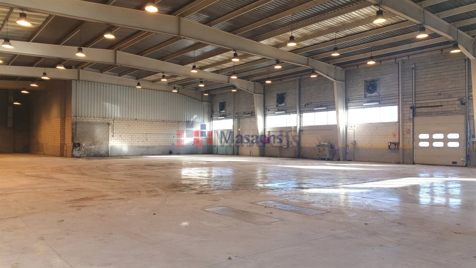 Nau industrial de lloguer en Fuenlabrada