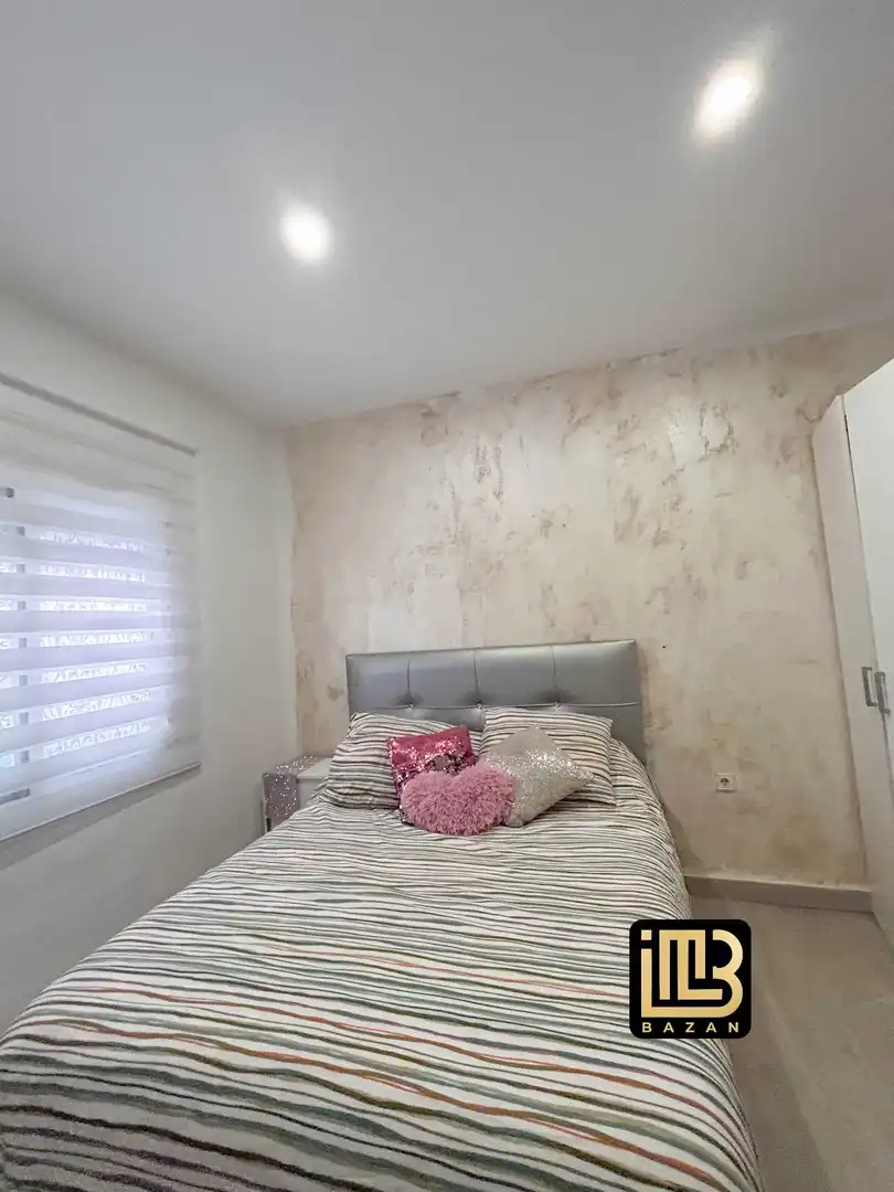 Bedroom of Flat for sale in Málaga  with Air Conditioner, Terrace and Furnished