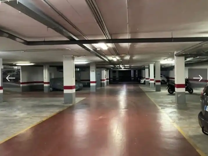 Parking of Garage for rent in Dénia