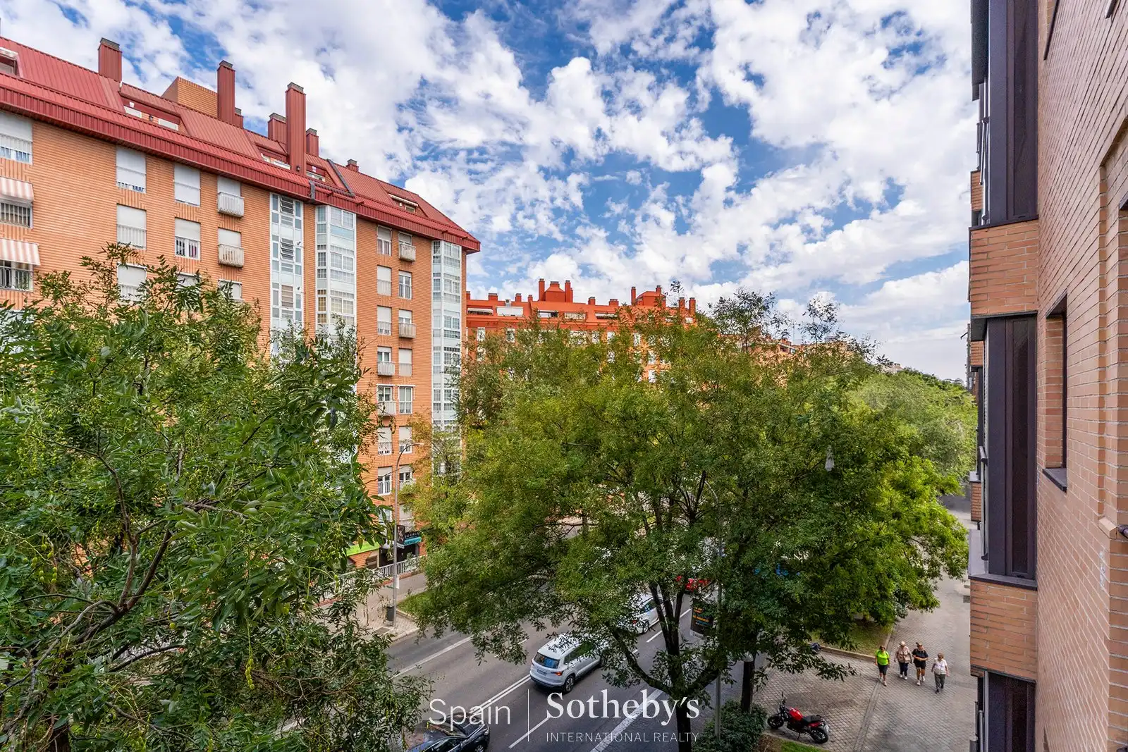 Vista exterior de Apartament en venda en Madrid amb Aire condicionat, Calefacció i Traster