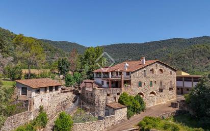 Vista exterior de Finca rústica en venda en Santa Pau amb Aire condicionat i Balcó