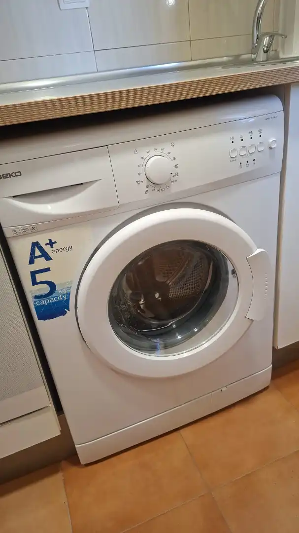 Außenansicht von Wohnung zur Miete in Zaragoza mit Heizung, Möbliert und Ofen