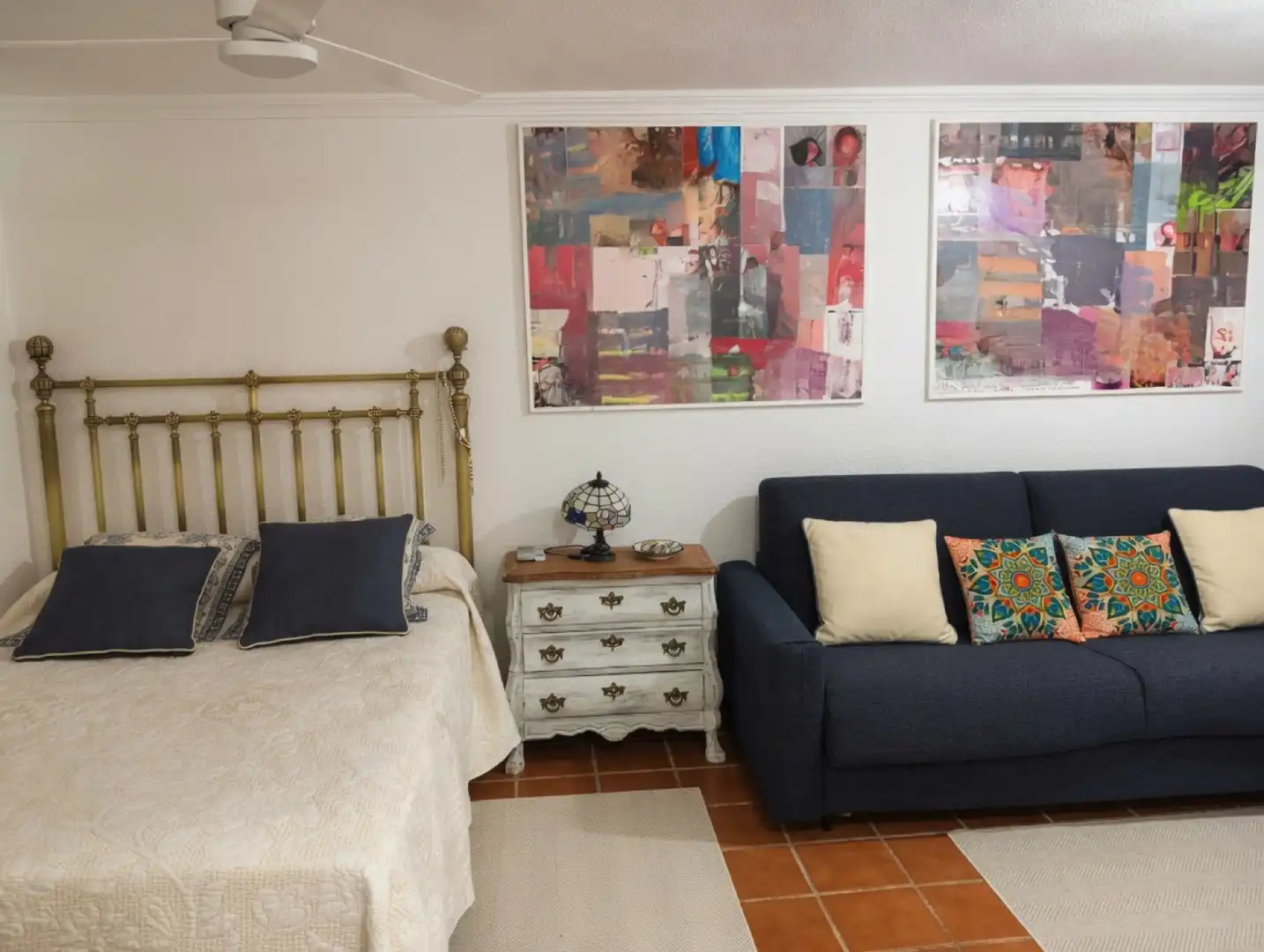 Sala d'estar de Apartament en venda en Sotogrande amb Aire condicionat, Terrassa i Moblat