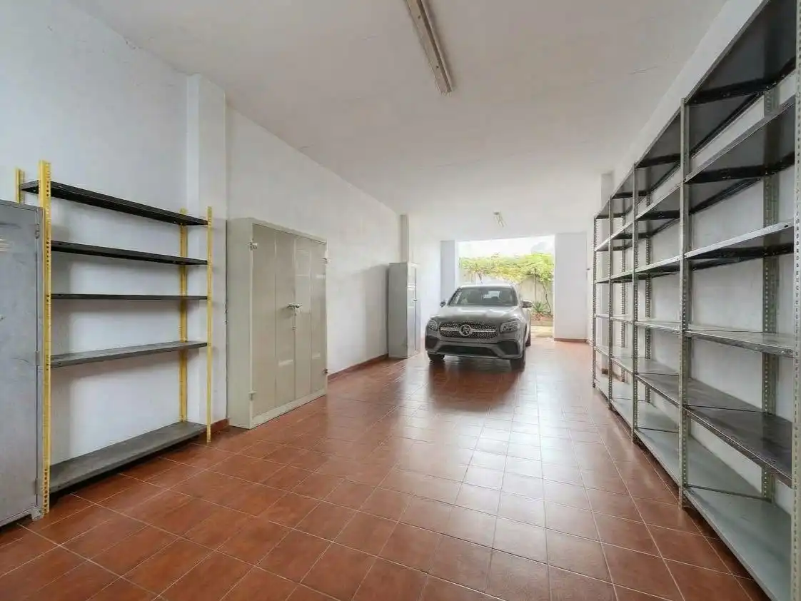 Aparcament de Casa o xalet en venda en Usera