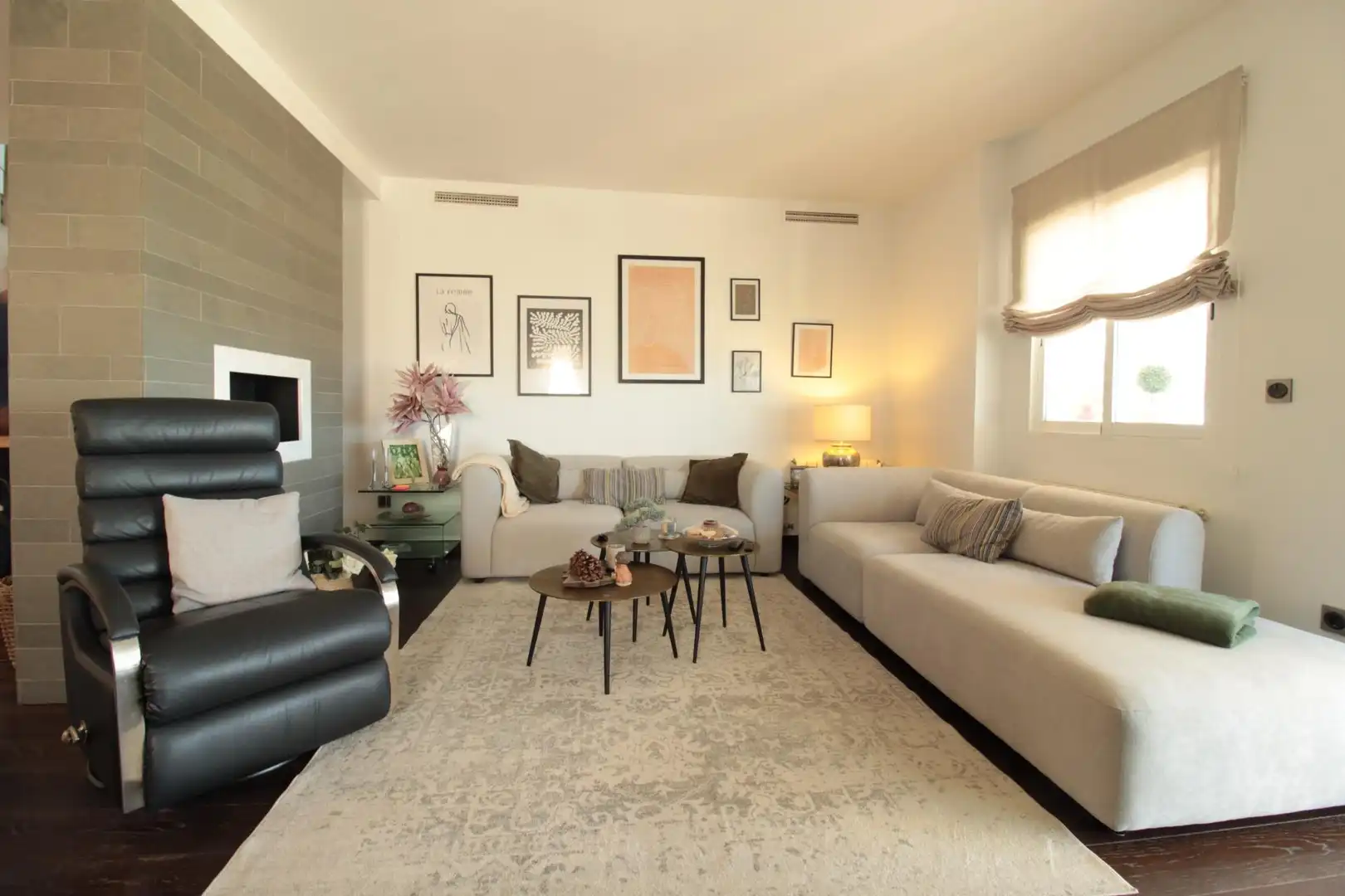 Sala d'estar de Casa o xalet en venda en Alzira amb Aire condicionat, Jardí privat i Parquet