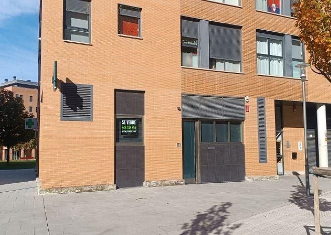 Vista exterior de Oficina en venta en  Pamplona / Iruña