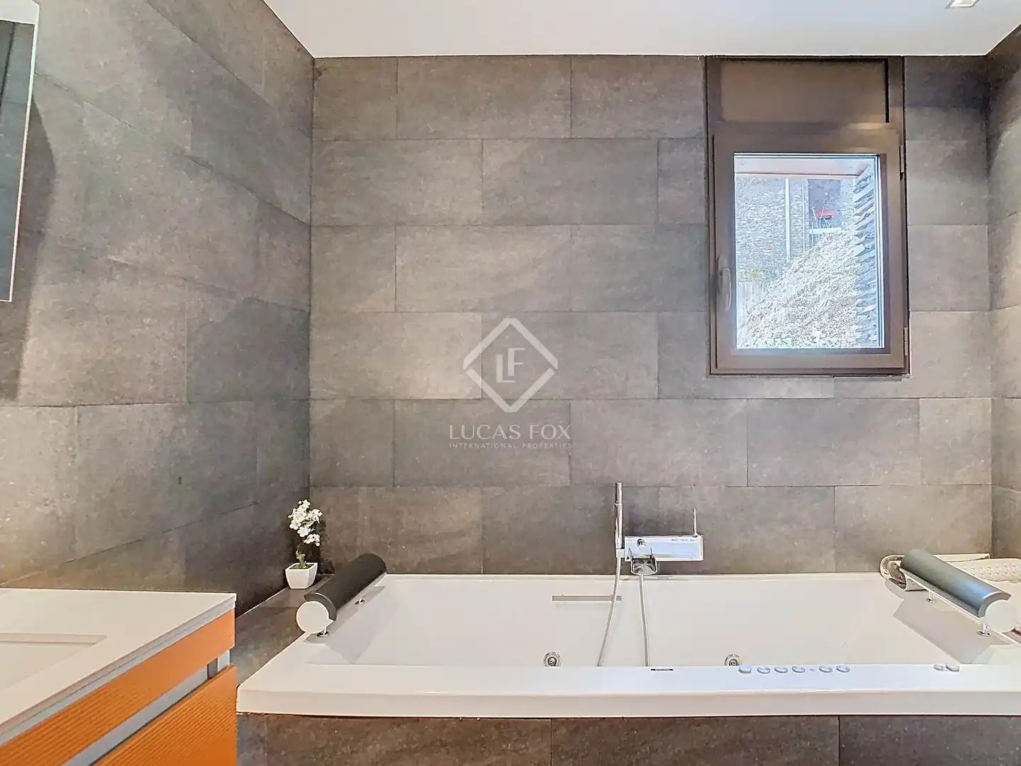 Badezimmer von Haus oder Chalet zum Verkauf in La Massana mit Heizung, Privatgarten und Parkett