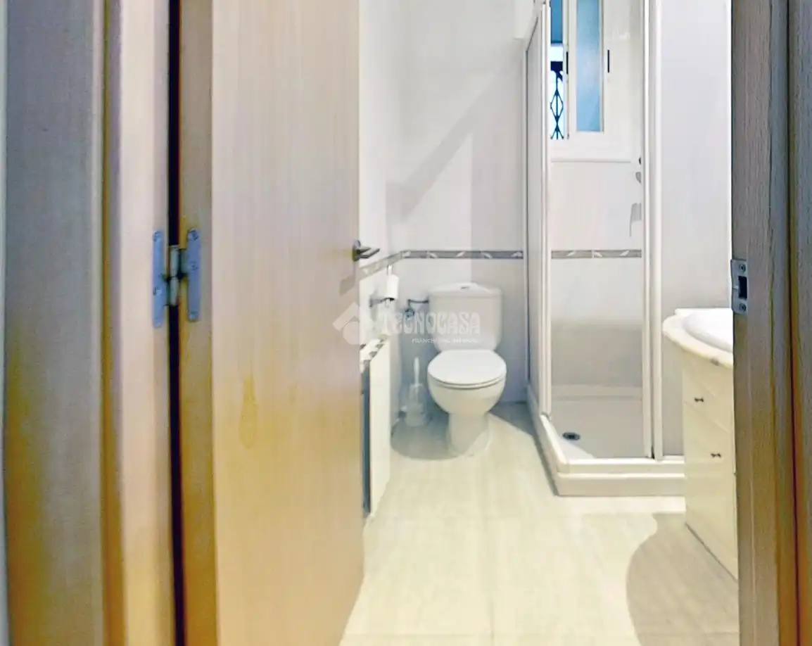 Baño de Piso en venta en Barcelona con Calefacción y Parquet