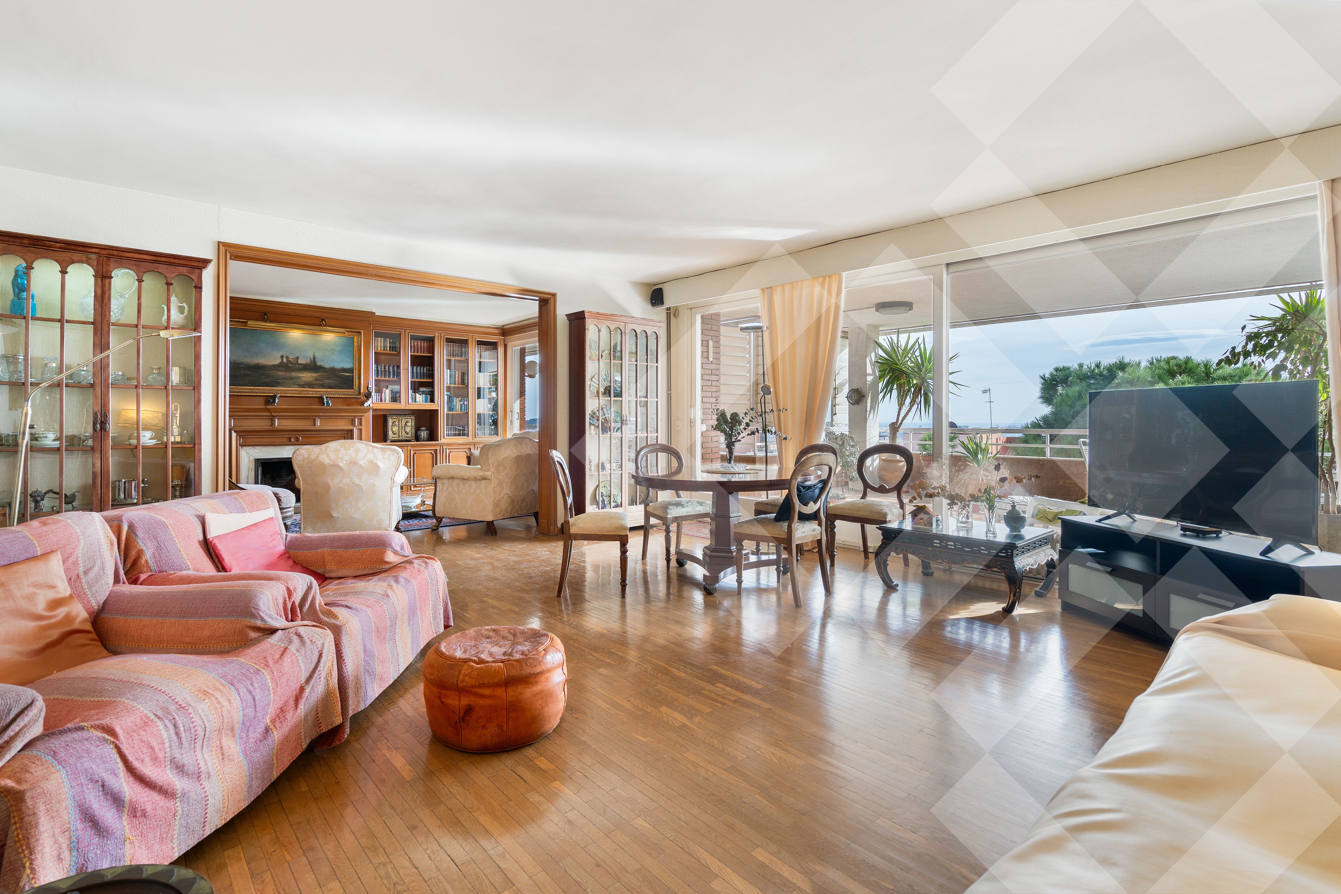 Living room of Flat for sale in Esplugues de Llobregat  with Heating, Private garden and Parquet flooring