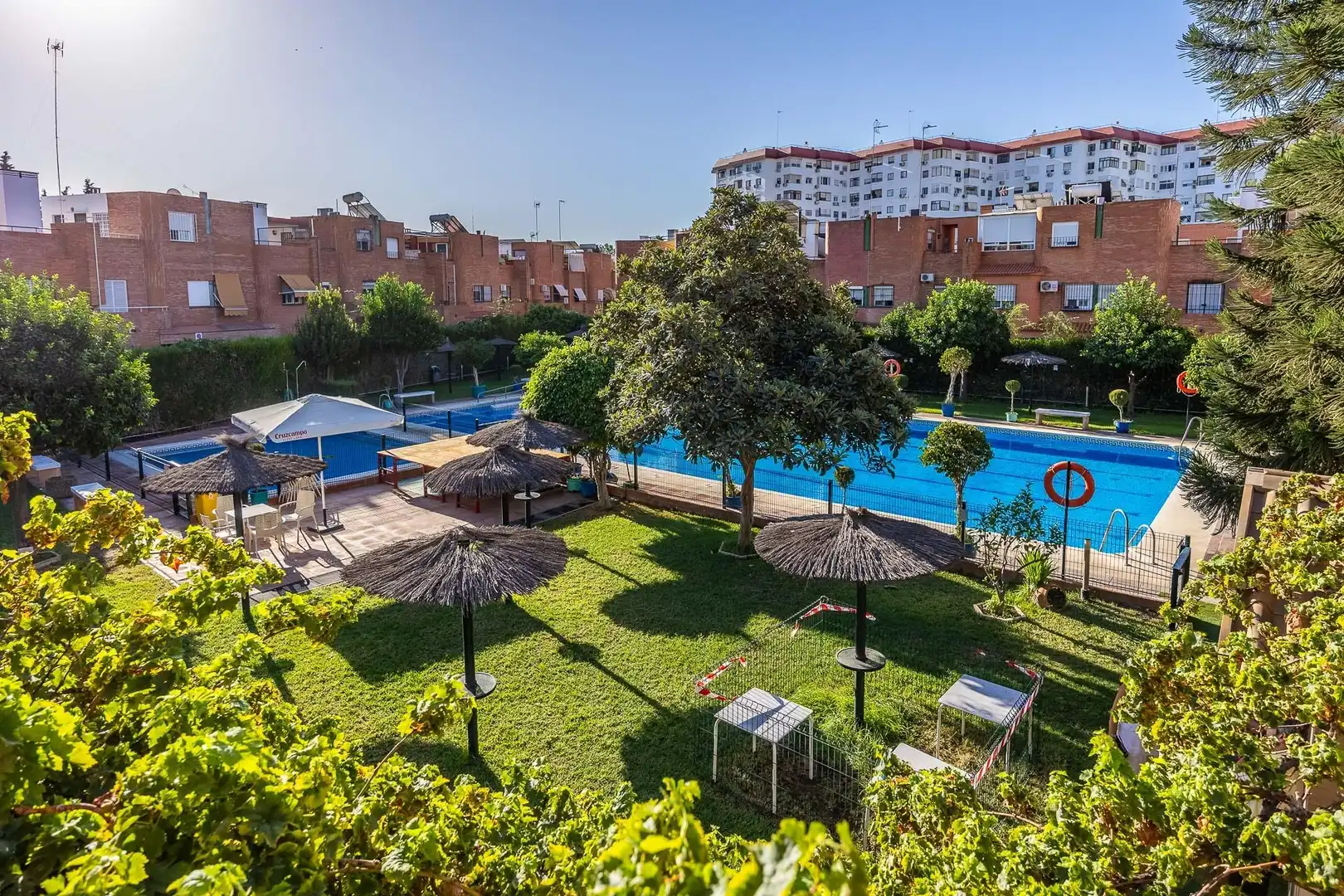 Terraced house with terrace for sale in Avenida de las Villas de Cuba, imagen 4