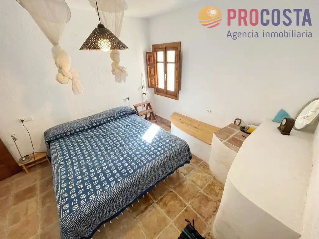 Habitación de Finca rústica en venta en Almuñécar con Jardín privado, Terraza y Piscina