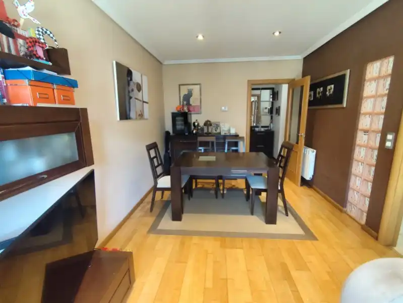 Comedor de Piso en venta en Pravia con Calefacción